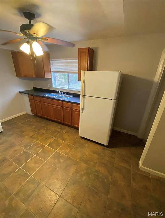 10404 Earl DR, Riverview, MO 63136