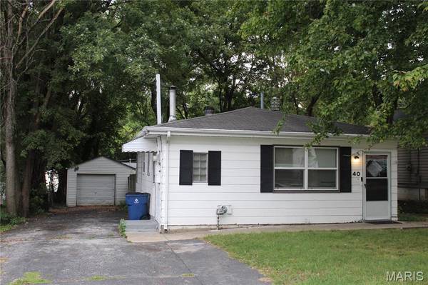 40 Connolly DR, Calverton Park, MO 63135