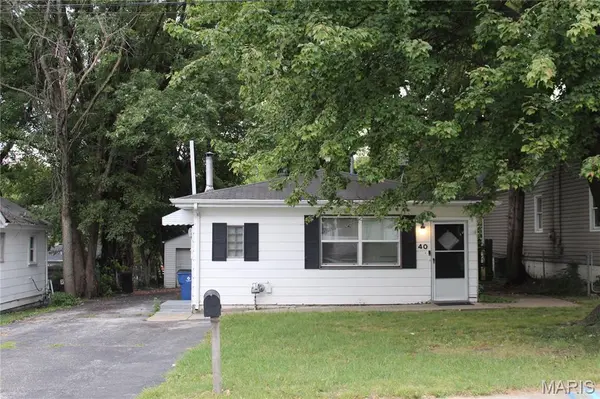 40 Connolly DR, Calverton Park, MO 63135