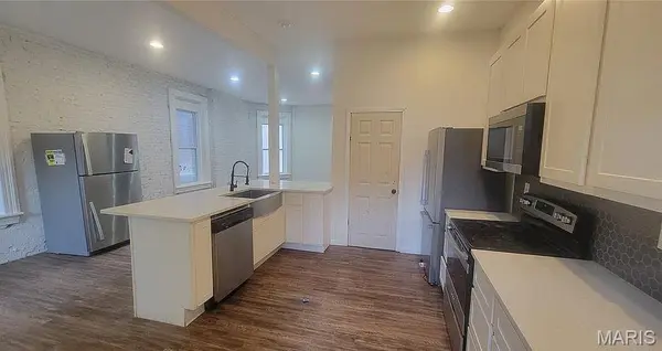 3614 Iowa AVE, St Louis, MO 63118