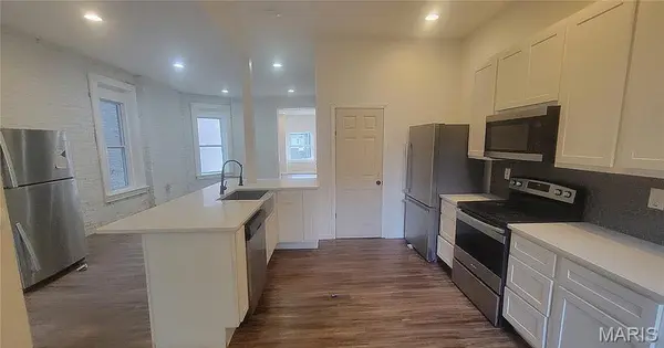 3614 Iowa AVE, St Louis, MO 63118