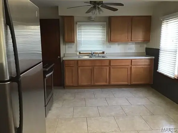 9767 Lilac DR, Riverview, MO 63137