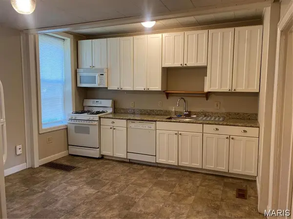 6749 Alabama AVE, St Louis, MO 63111