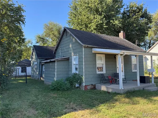 204 E Columbia ST, Litchfield, IL 62056