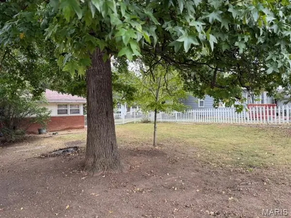 134 N Broad ST, Hillsboro, IL 62049