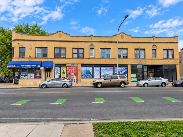 5120 W Grand AVE, Chicago, IL 60639