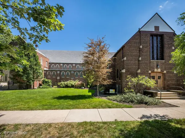 6045 N Rockwell ST, Chicago, IL 60659