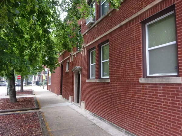 5257 W Montrose AVE, Chicago, IL 60634