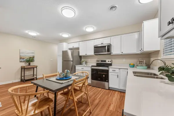 1360 Winthrop ST N #2, Saint Paul, MN 55119