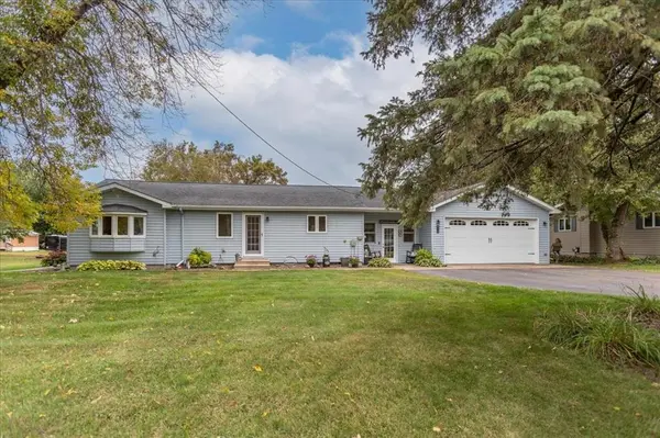 819 East ST, Boyceville, WI 54725