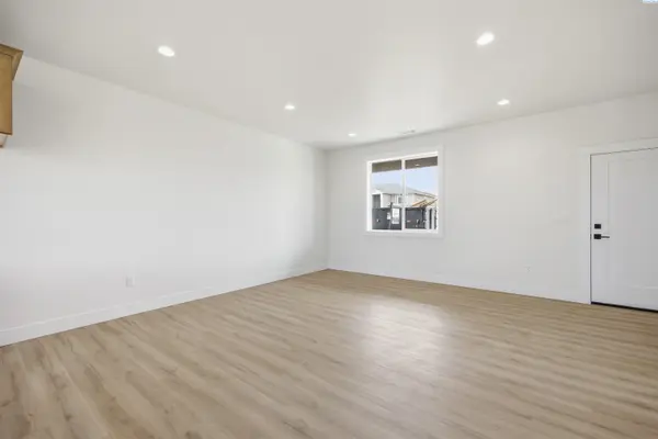 312 Victoria Street, Sunnyside, WA 98944