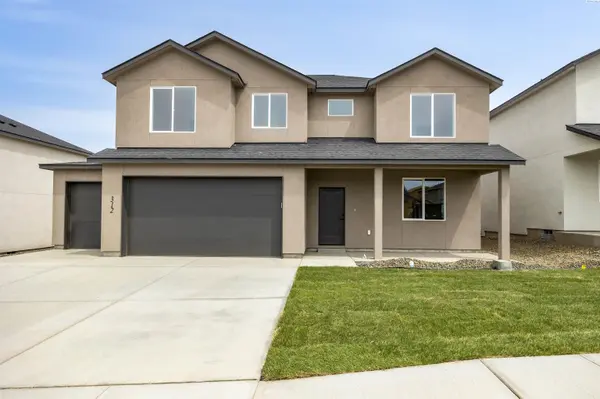 312 Victoria Street,  Sunnyside,  WA 98944