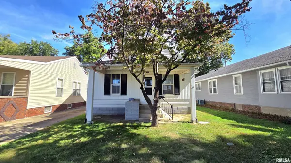 2244 S 9th ST, Springfield, IL 62703