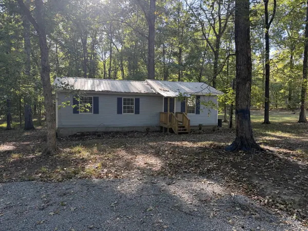 136 Beechview Dr, Clifton, TN 38425