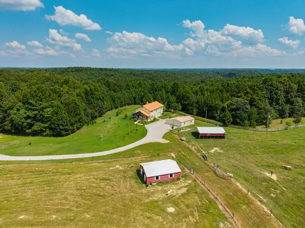 1241 Johnson Branch Rd, Pulaski, TN 38478