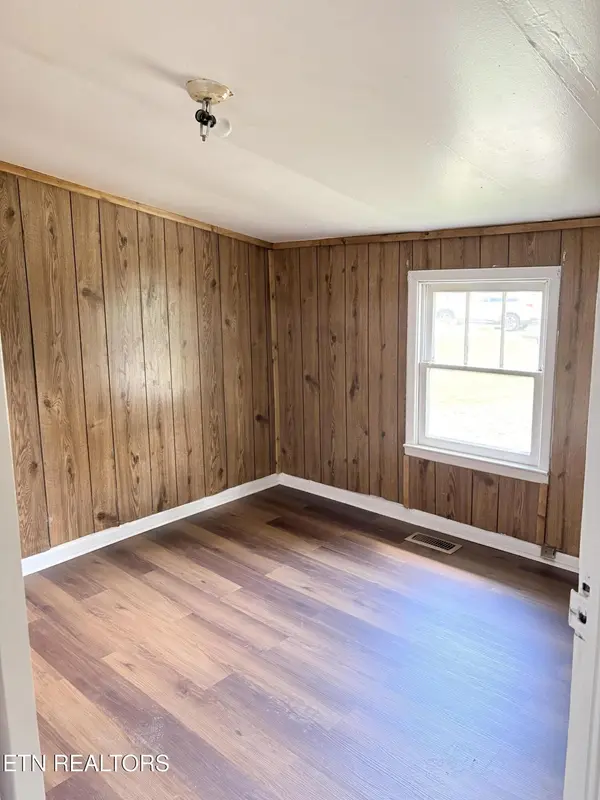 112 Zeni Lane, Harriman, TN 37748