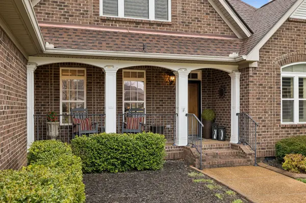 1006 Autumn Ridge Ct, Spring Hill, TN 37174