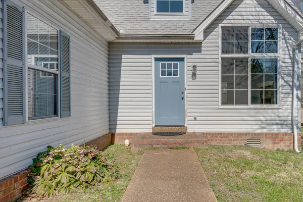 3248 Clapham Rd, Antioch, TN 37013