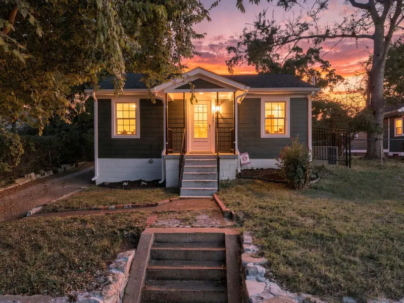 1009 43rd Ave #N, Nashville, TN 37209