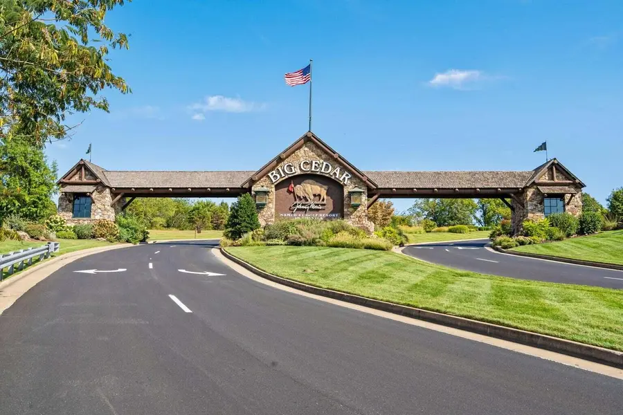 117 Greystone DR, Hollister, MO 65672