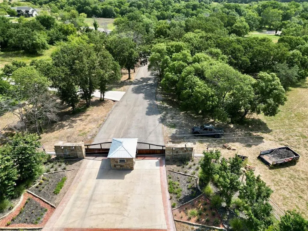 1053 Woodland Road, Weatherford, TX 76088