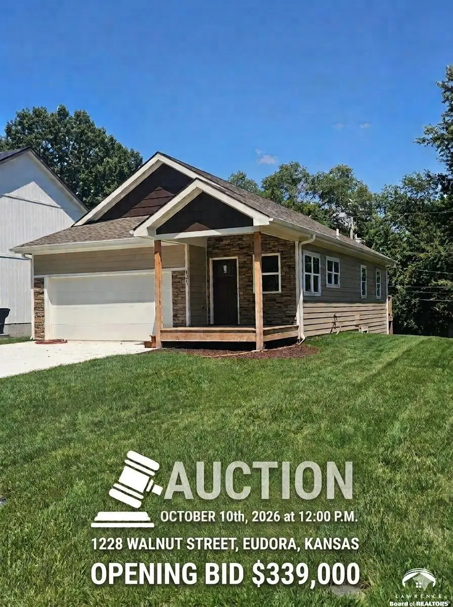 1228 Walnut ST, Eudora, KS 66025