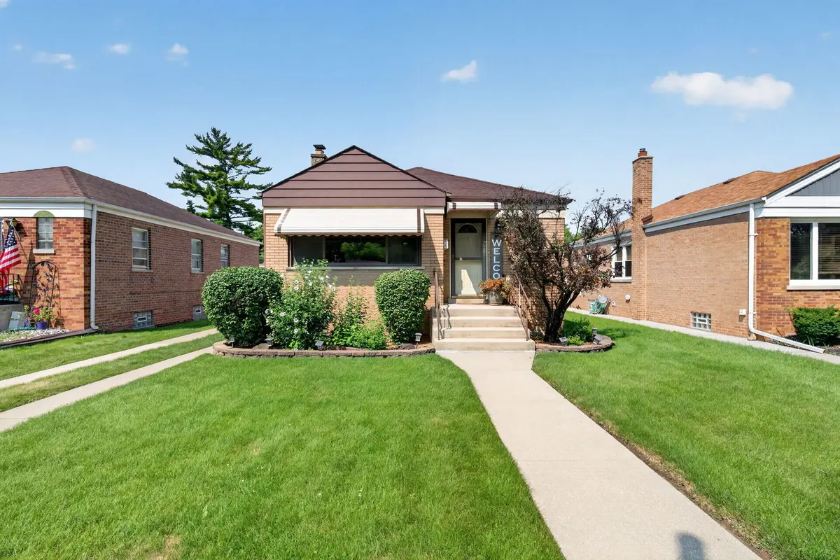 9628 S Utica AVE, Evergreen Park, IL 60805