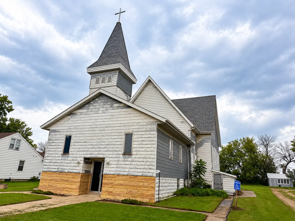420 4th St. AVE, Rushmore, MN 56168