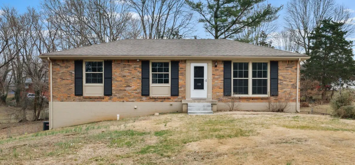 115 W Park Dr, Clarksville, TN 37043