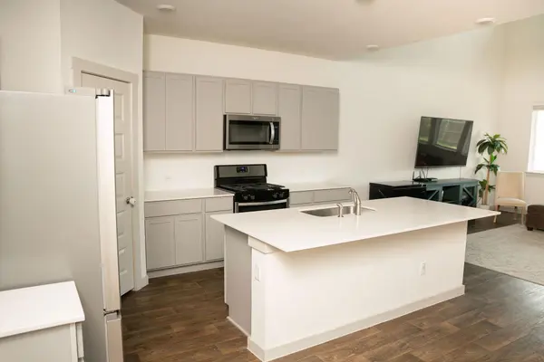 120 Wichita River RD, Hutto, TX 78634