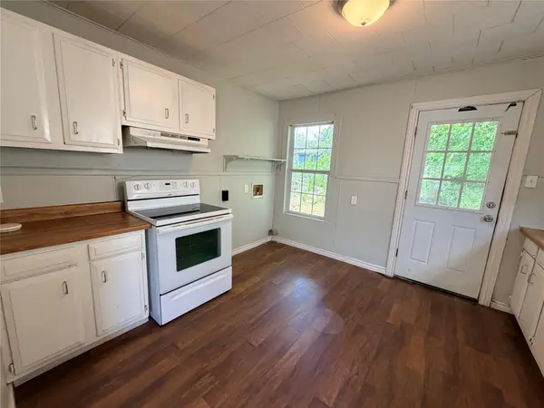 107 Franklin ST, Taylor, TX 76574