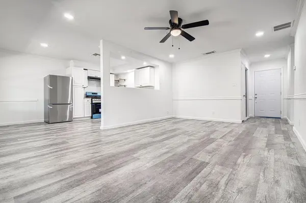 2513 Dovehill DR, Austin, TX 78744