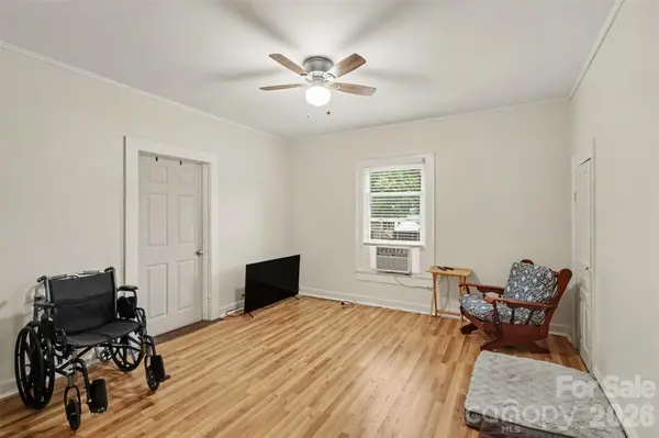 208 Copley ST, Lexington, NC 27292
