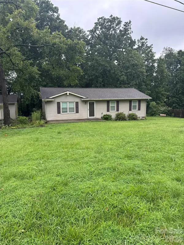 213 Cobblestone LN NW, Concord, NC 28027
