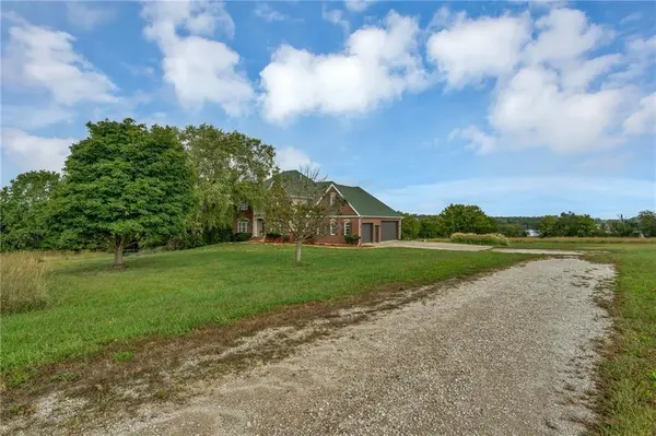 1548 N 800 RD, Baldwin City, KS 66006
