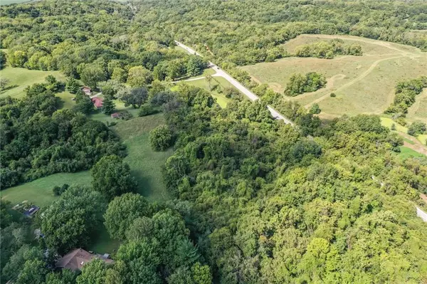 Waldron Heights Lot 2 N/A, Parkville, MO 64152