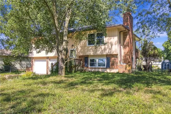 103 Fairview AVE, Warrensburg, MO 64093