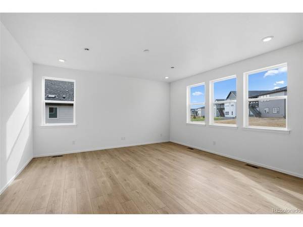 694 Stillwell, Elizabeth, CO 80107