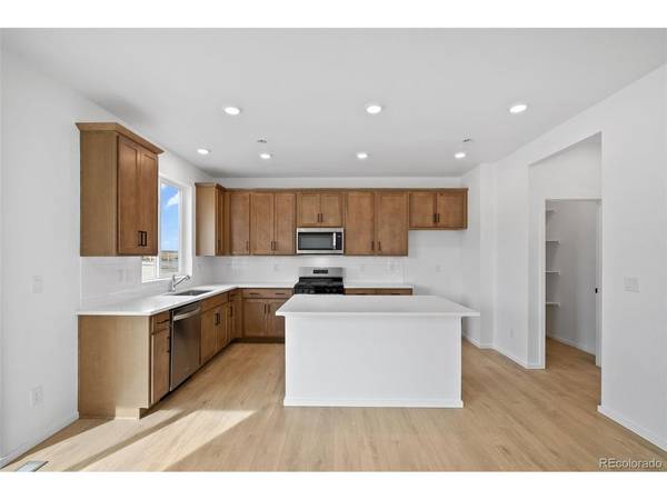 694 Stillwell, Elizabeth, CO 80107