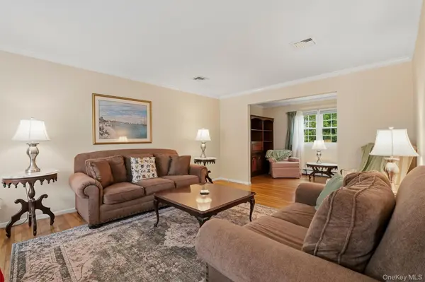 240 Center ST, Pearl River, NY 10965