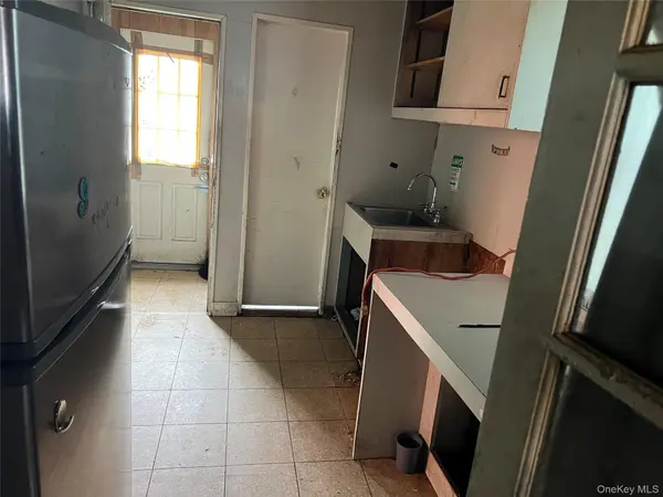 1639 Taylor AVE, Bronx, NY 10460