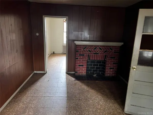 1639 Taylor AVE, Bronx, NY 10460