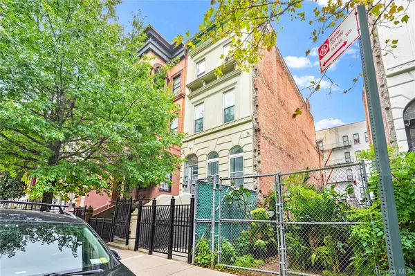 115 W 136th ST, New York (manhattan), NY 10030