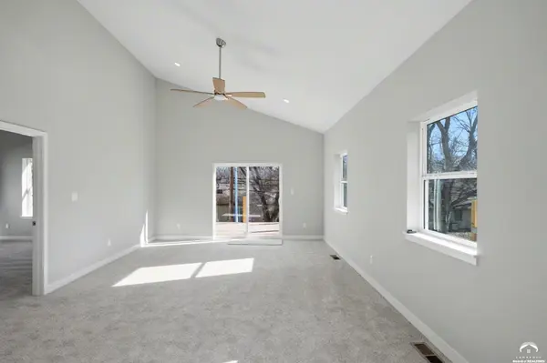 1228 Walnut ST, Eudora, KS 66025