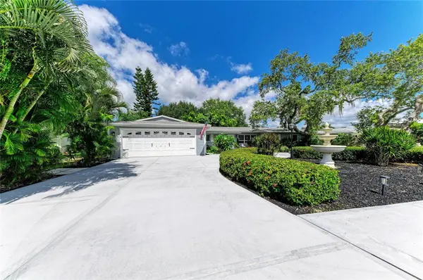 1837 UPPER COVE TER, Sarasota, FL 34231