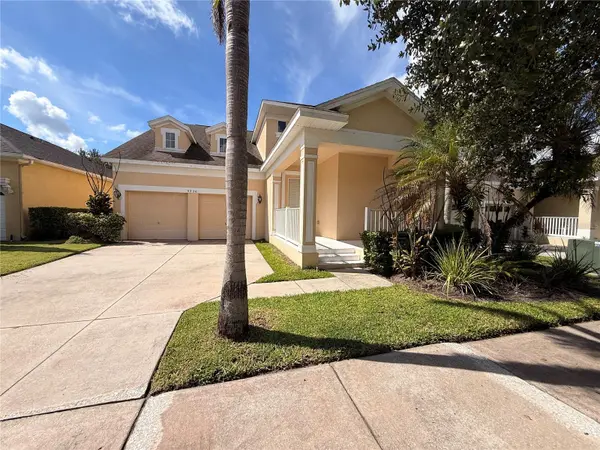 9226 KENSINGTON ROW CT, Orlando, FL 32827
