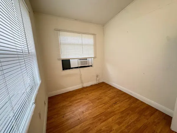 140 12 TH APOPKA, Apopka, FL 32703