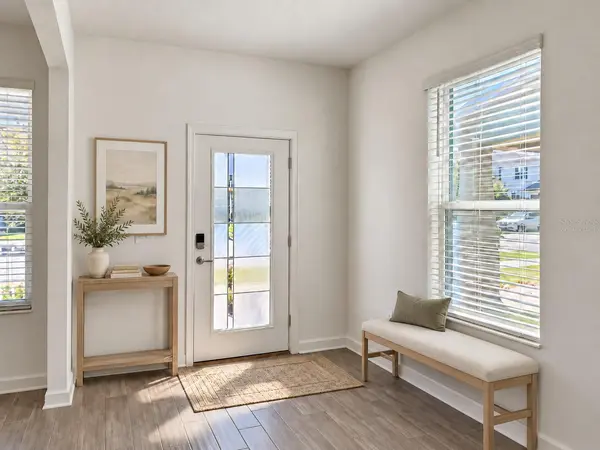 11296 LISTENING DR, Orlando, FL 32832