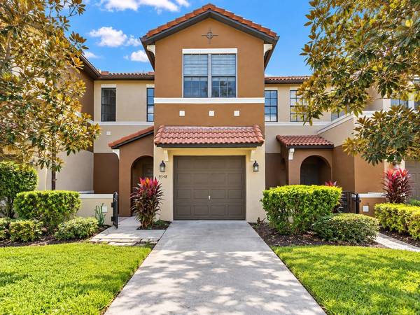 9548 BACCHUS TRL, Orlando, FL 32829