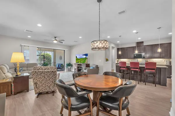 5708 ESKER FALLS LN, Lithia, FL 33547